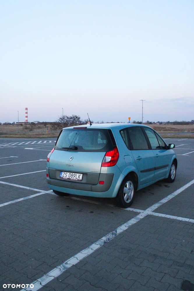 Renault Scenic 1.6 16V Confort Expression - 18