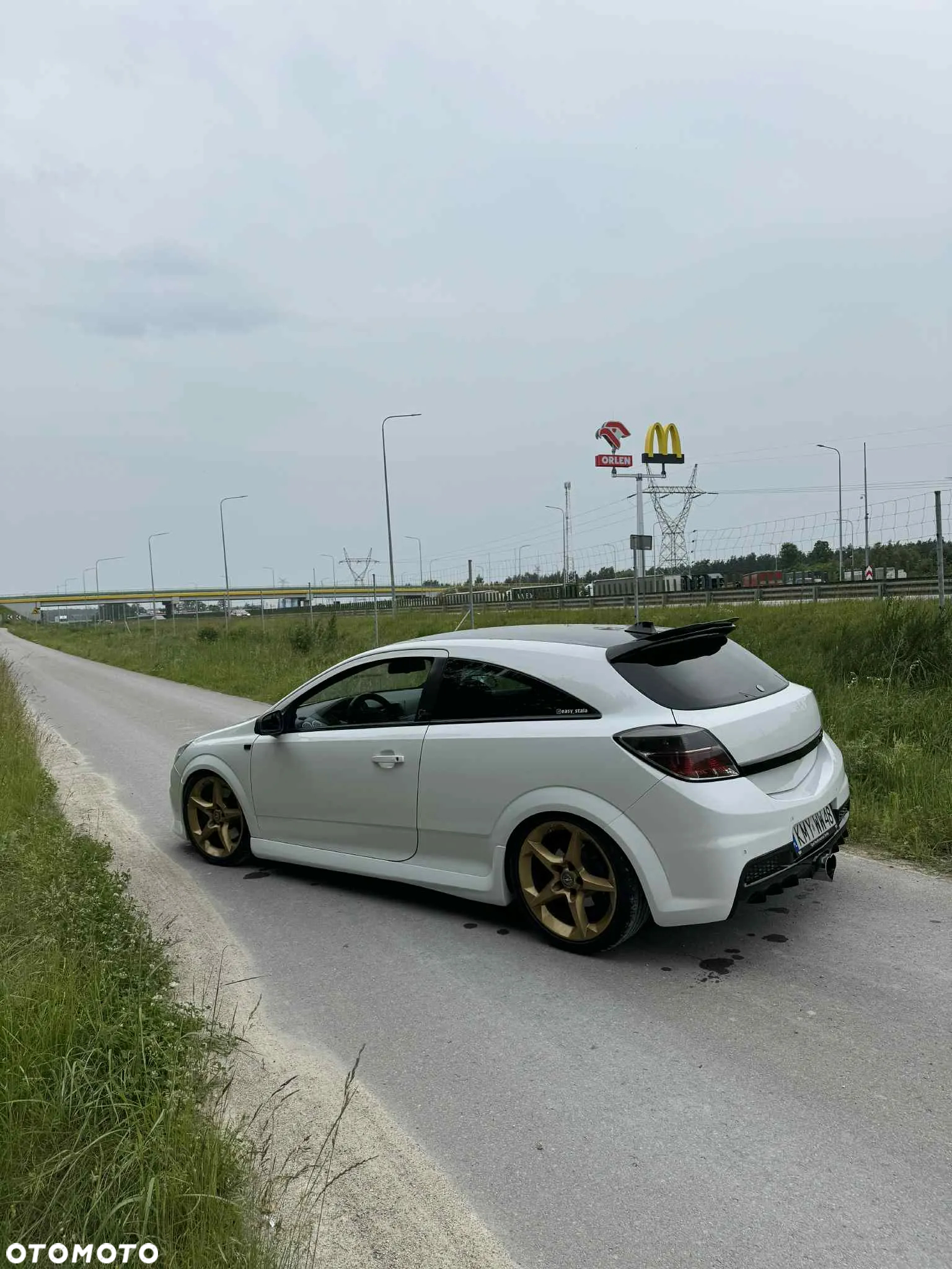 Opel Astra III GTC 2.0 T OPC - 5