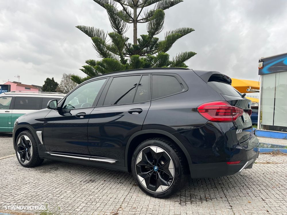 BMW iX3 Inspiring - 14