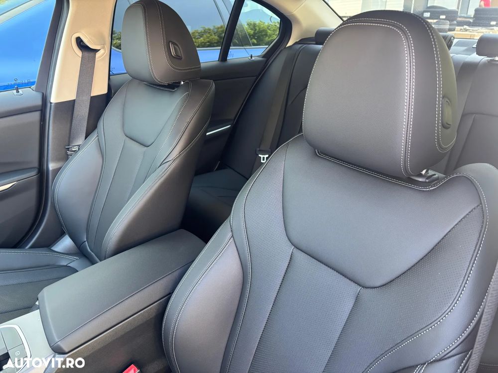 BMW Seria 3 318d Aut. - 11