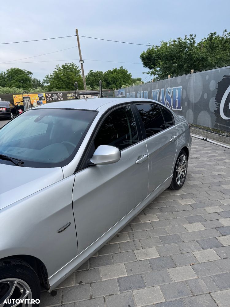 BMW Seria 3 320d - 6