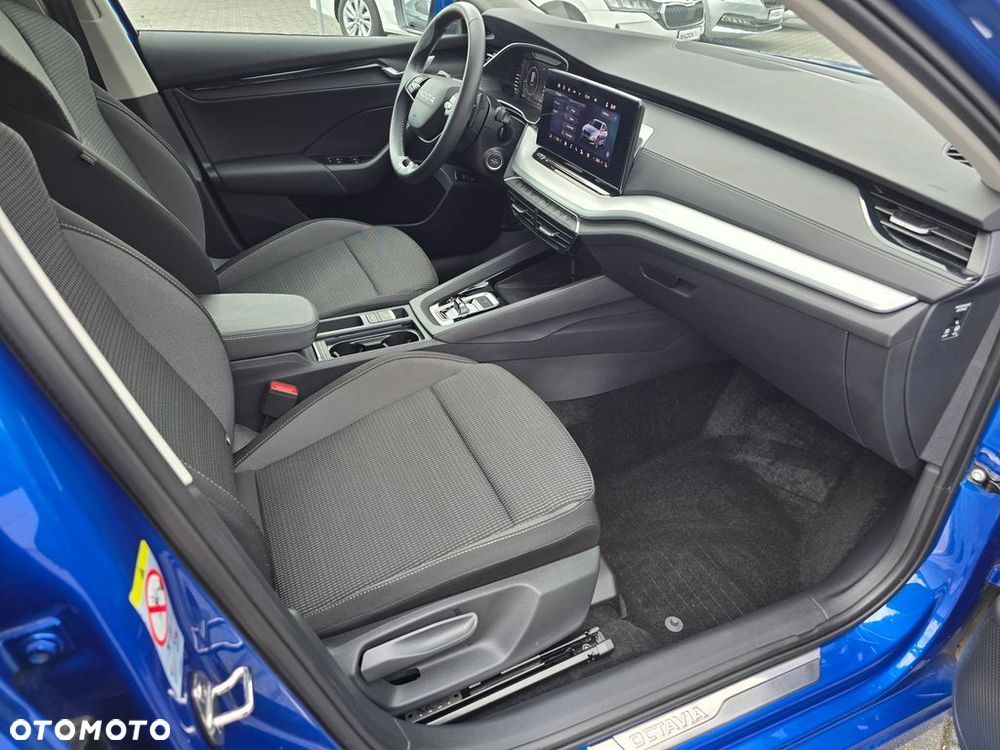 Skoda Octavia 1.5 TSI mHEV Selection DSG - 11
