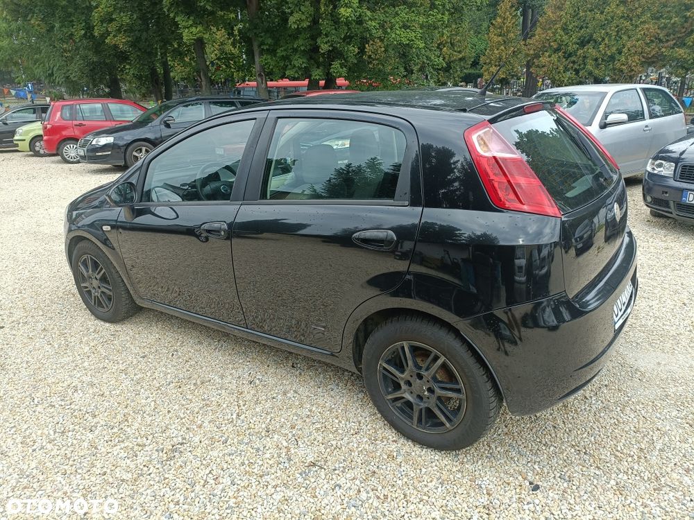 Fiat Grande Punto - 5