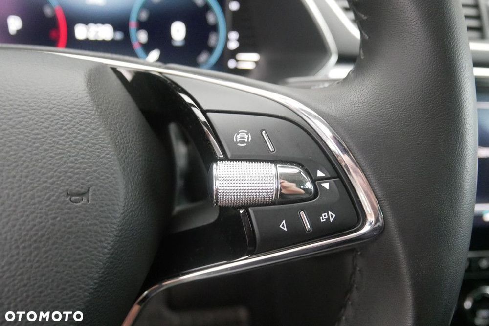 Skoda Superb 1.5 TSI Ambition DSG - 23
