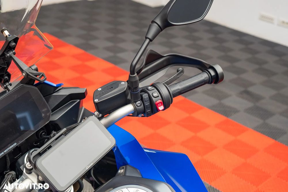 BMW F 900R Force - 18