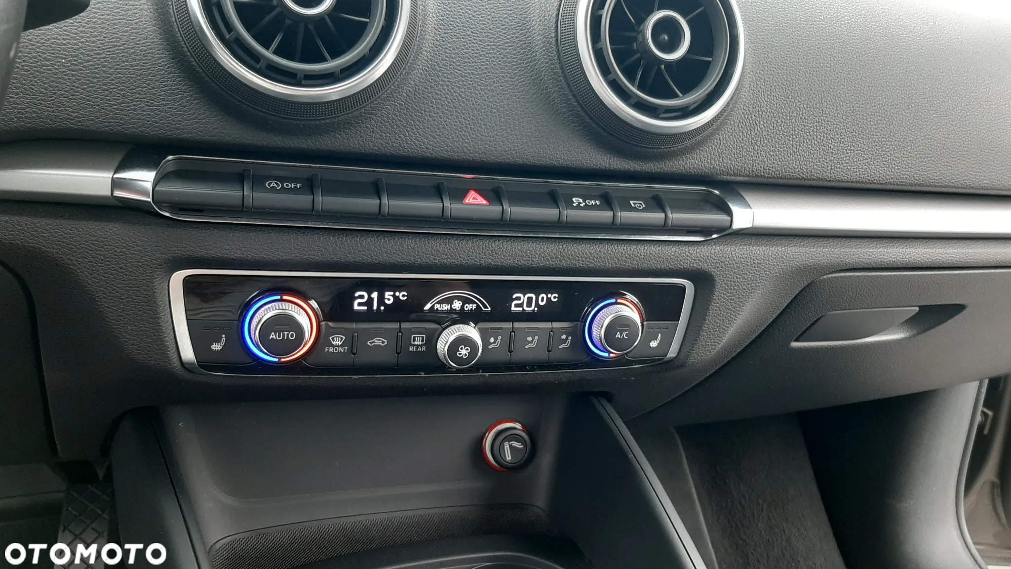 Audi A3 1.6 TDI Attraction - 12