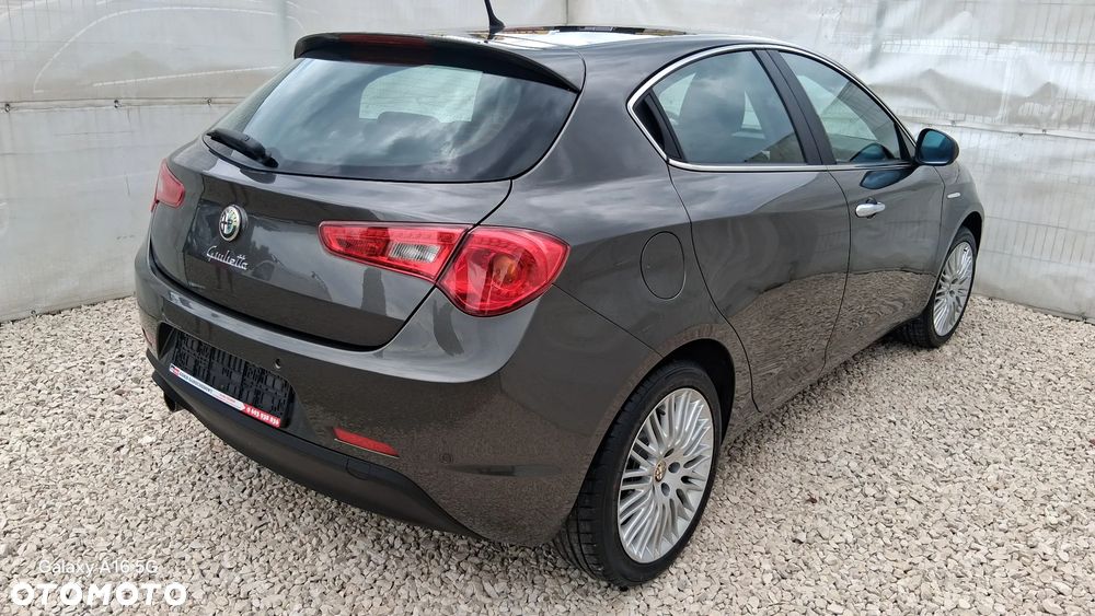 Alfa Romeo Giulietta 1.4 TB 16V Turismo - 6