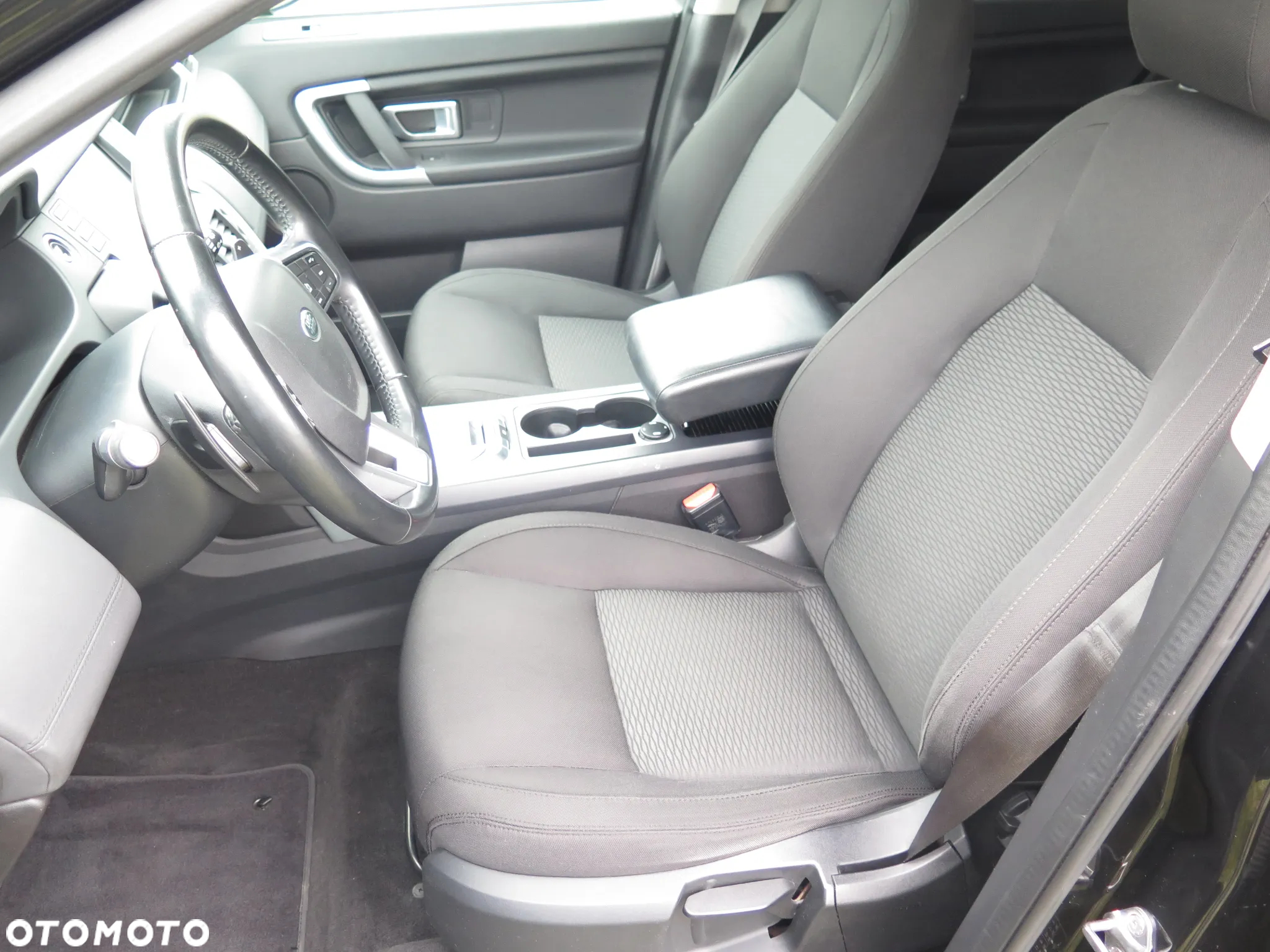 Land Rover Discovery Sport - 3