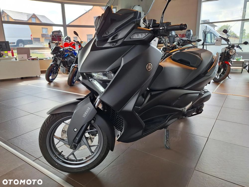 Yamaha X-max - 4