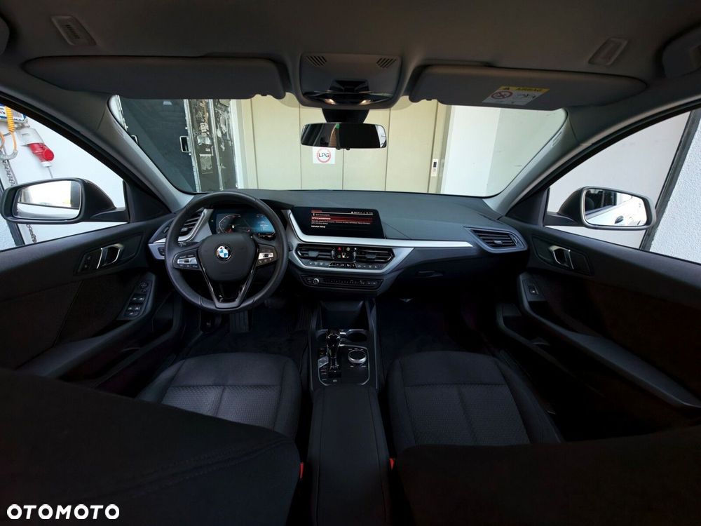 BMW Seria 1 - 8
