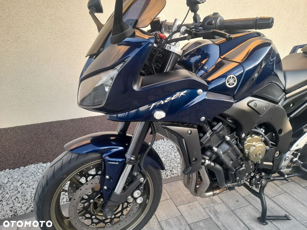 Yamaha FZ - 22