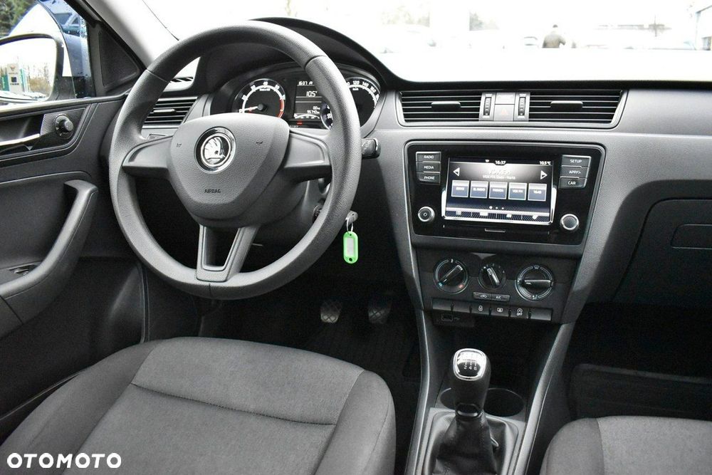 Skoda RAPID 1.0 TSI Active - 17