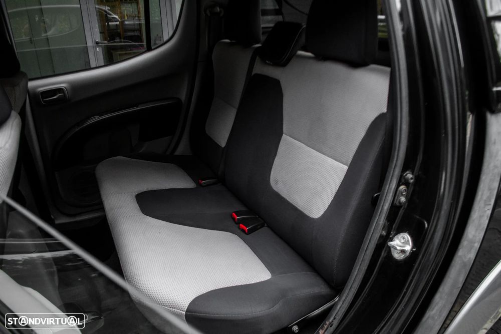 Mitsubishi L200 2.5 DI-D CD Intense 4WD - 26