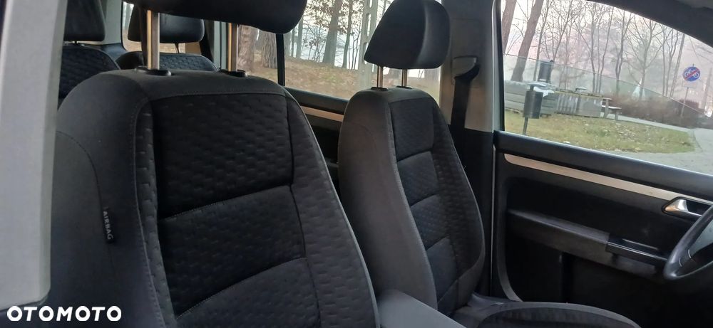 Volkswagen Touran 1.9 TDI DSG United - 21