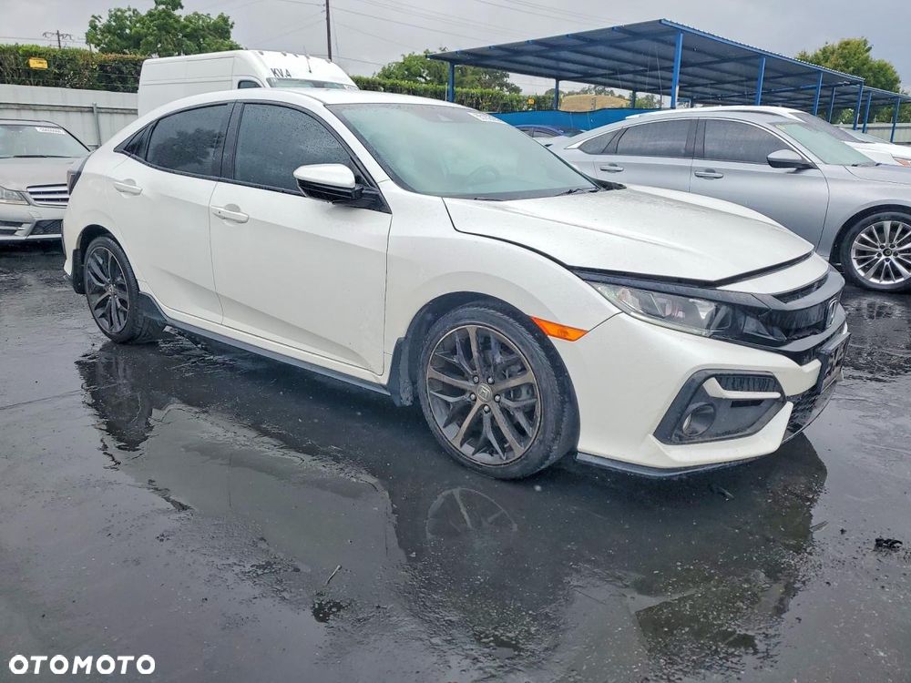 Honda Civic 1.5 i-VTEC Turbo CVT Sport - 3