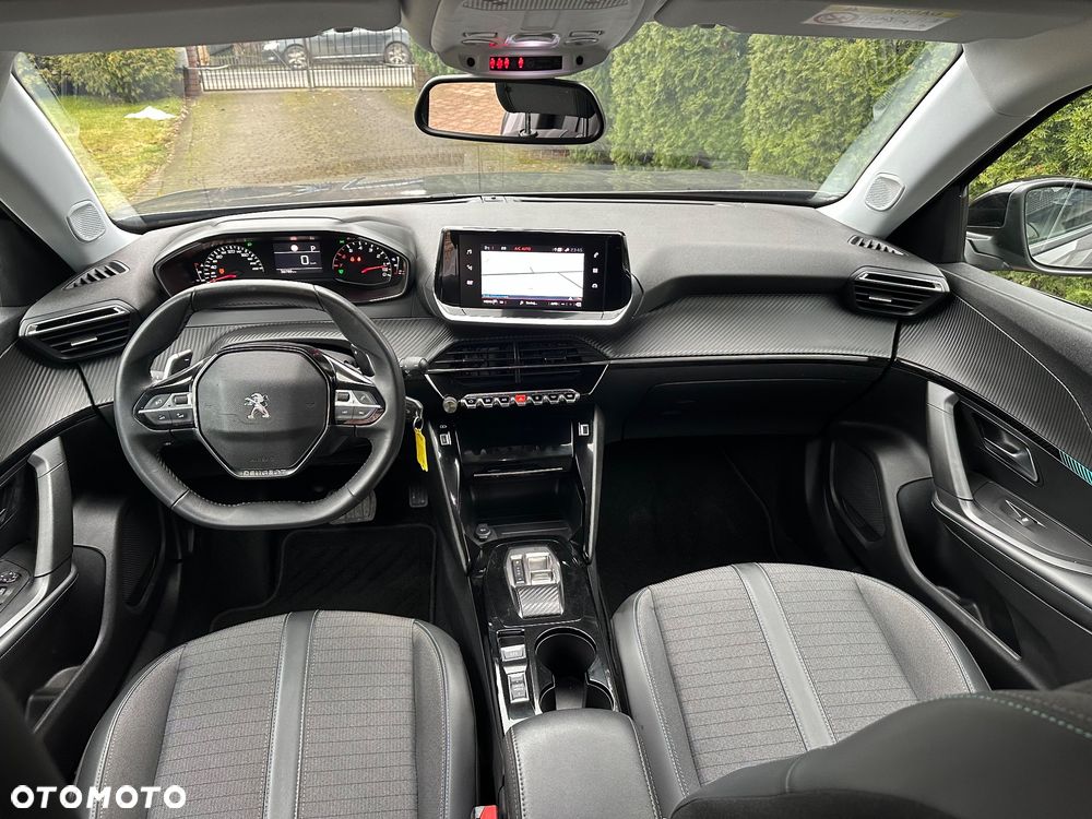 Peugeot 2008 PureTech 130 EAT8 Allure Pack - 28