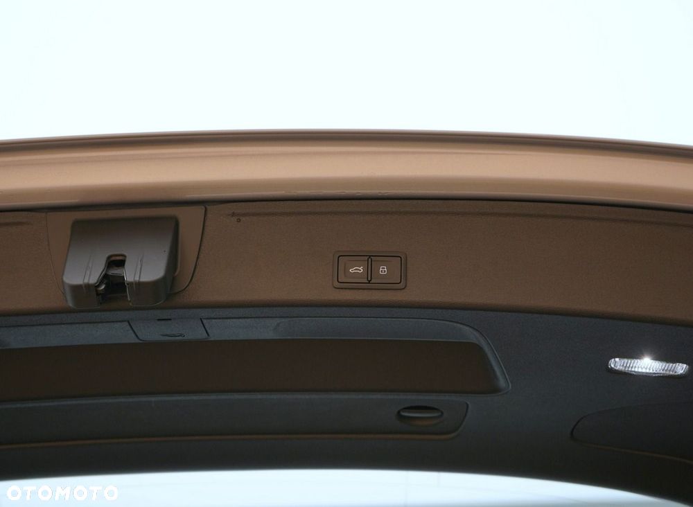 Audi A4 Allroad - 10