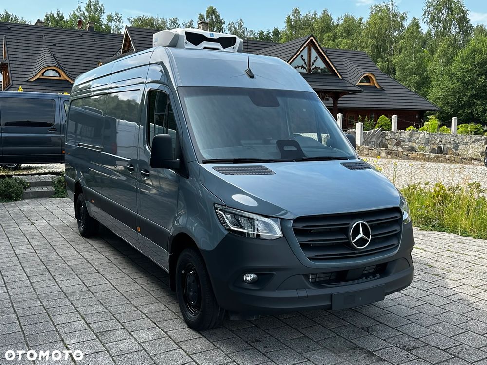 Mercedes-Benz Sprinter - 5