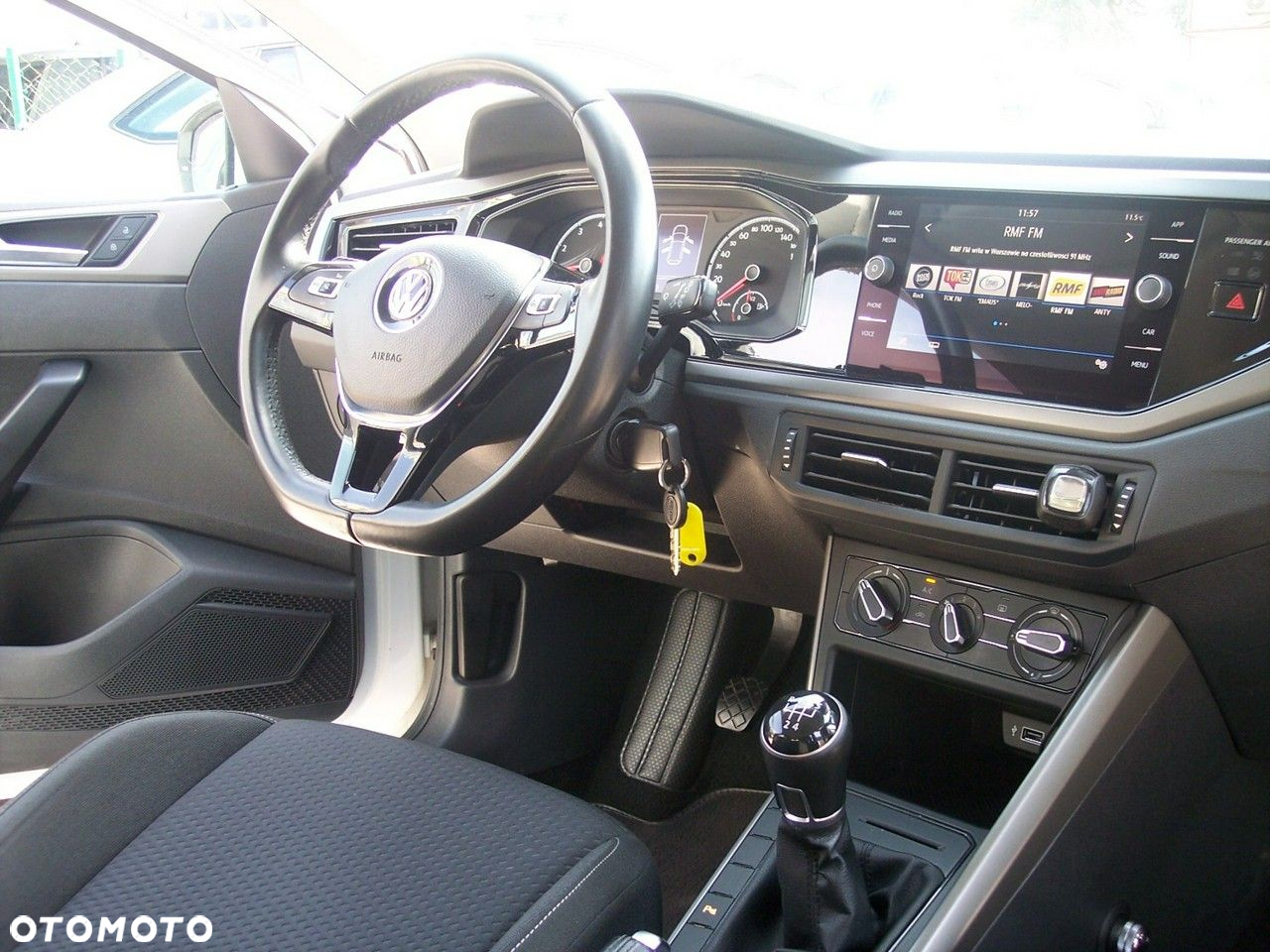 Volkswagen Polo 1.0 TSI Comfortline - 3