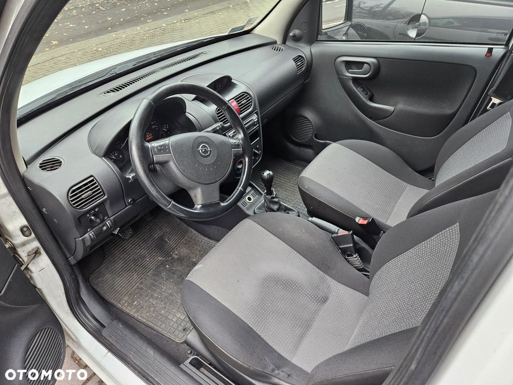 Opel Combo - 17