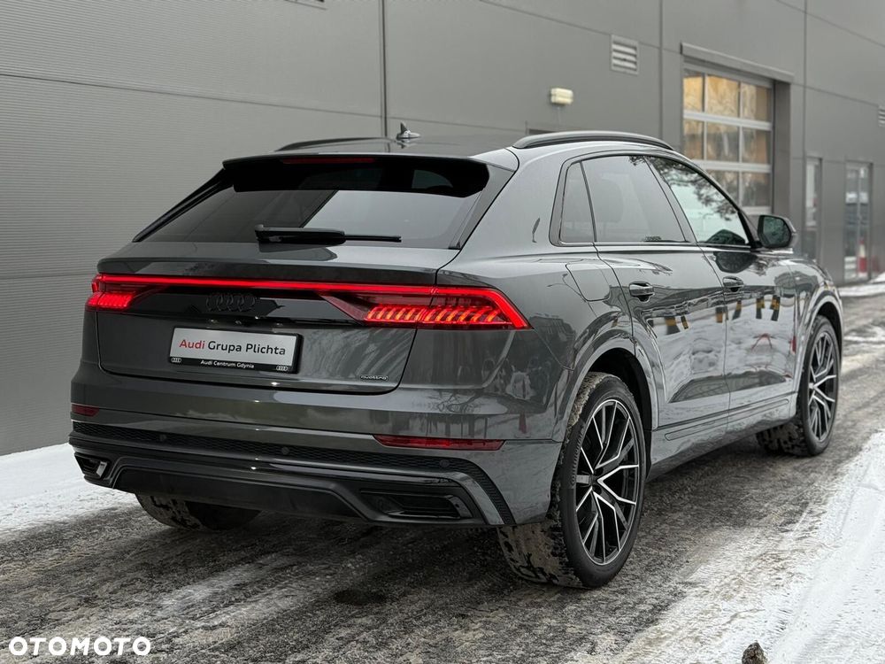 Audi Q8 - 11
