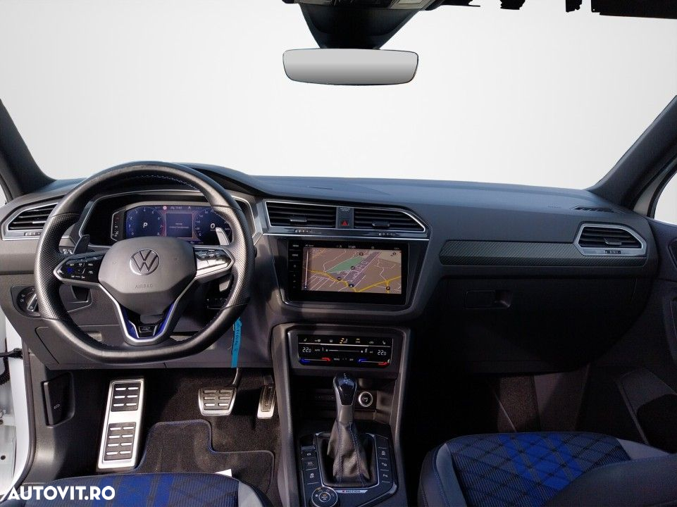 Volkswagen Tiguan - 14