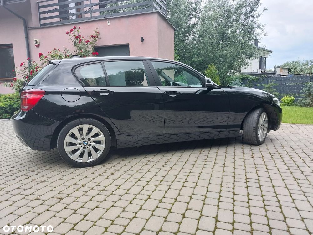 BMW Seria 1 116i - 4