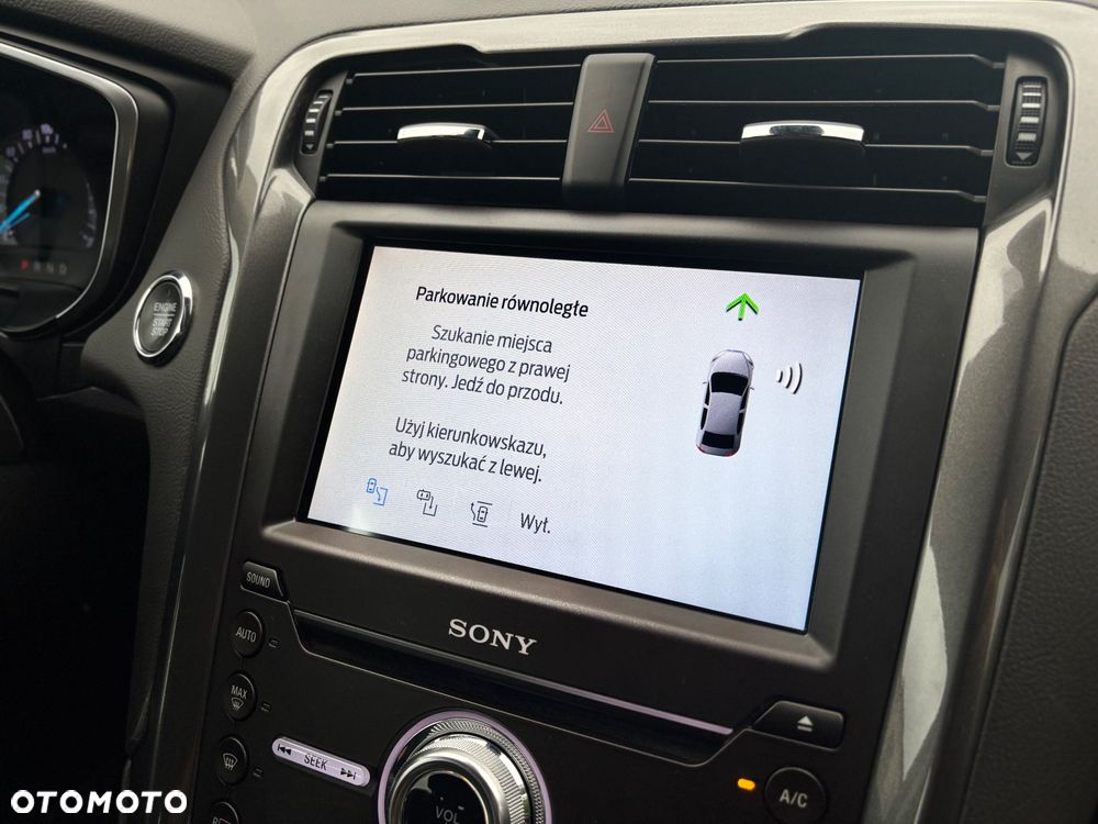 Ford Mondeo 2.0 Hybrid Titanium - 35