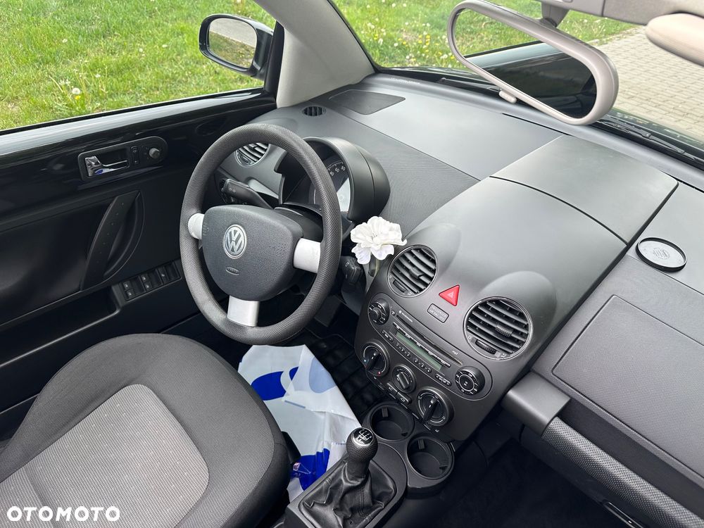 Volkswagen New Beetle 1.6 - 18