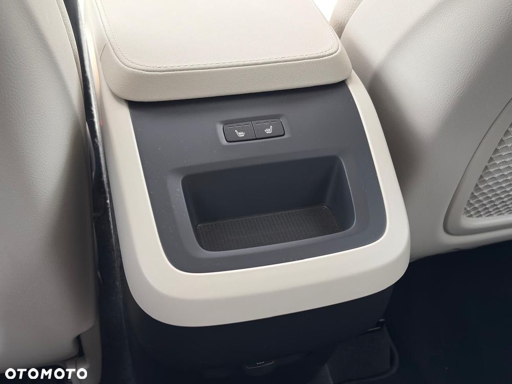 Volvo XC 90 - 36