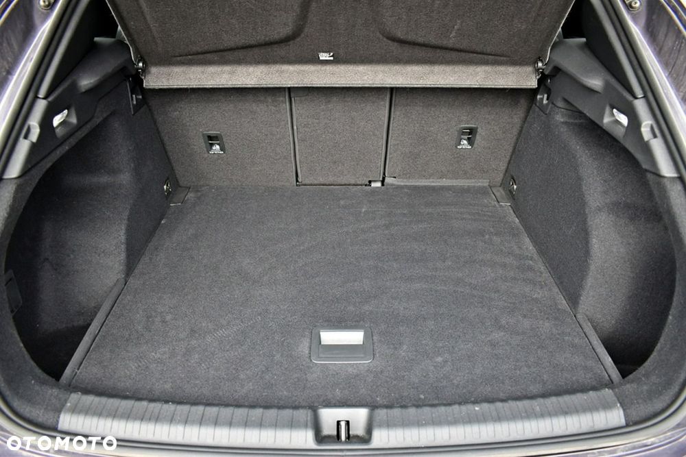Cupra Terramar 1.5 eTSI mHEV DSG - 37