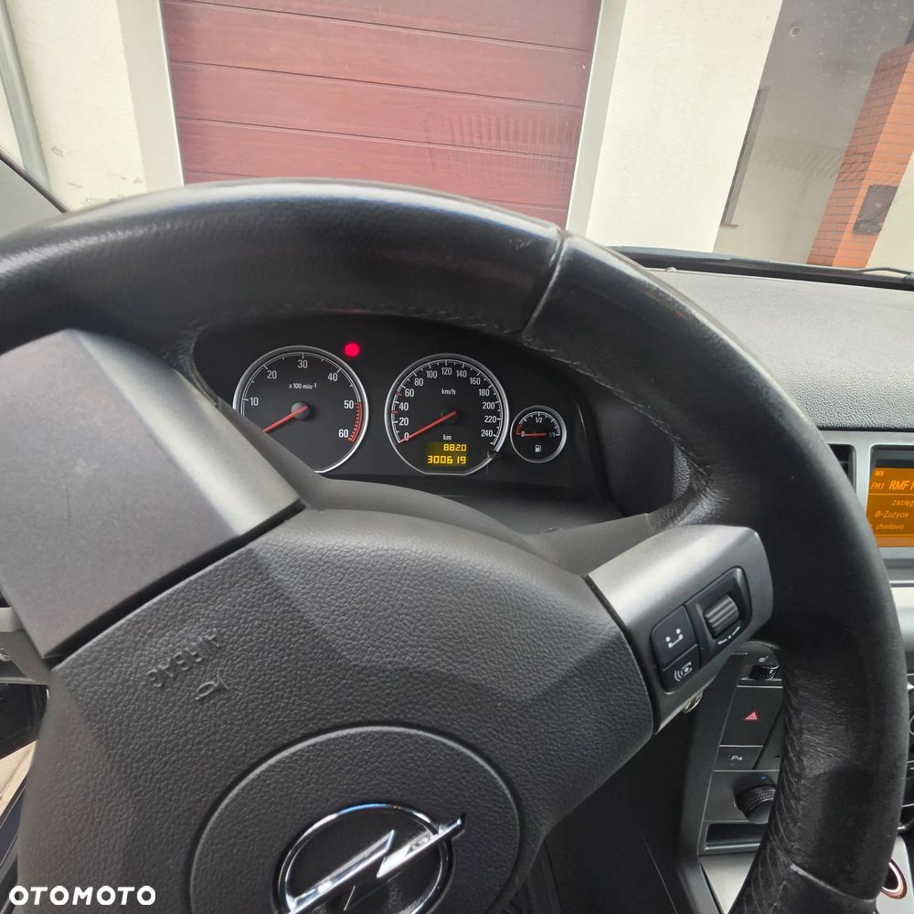 Opel Vectra 1.9 CDTI DPF Cosmo Plus - 11