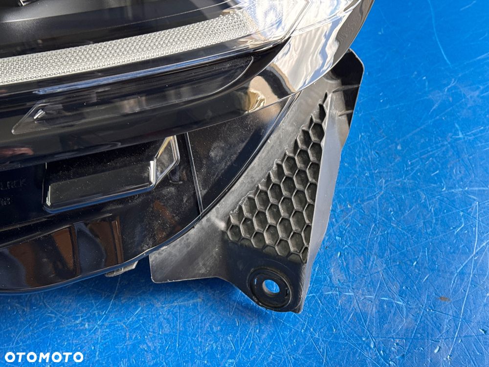 LEWY FULL LED RANGE ROVER VELAR BDB EUROPA - 6