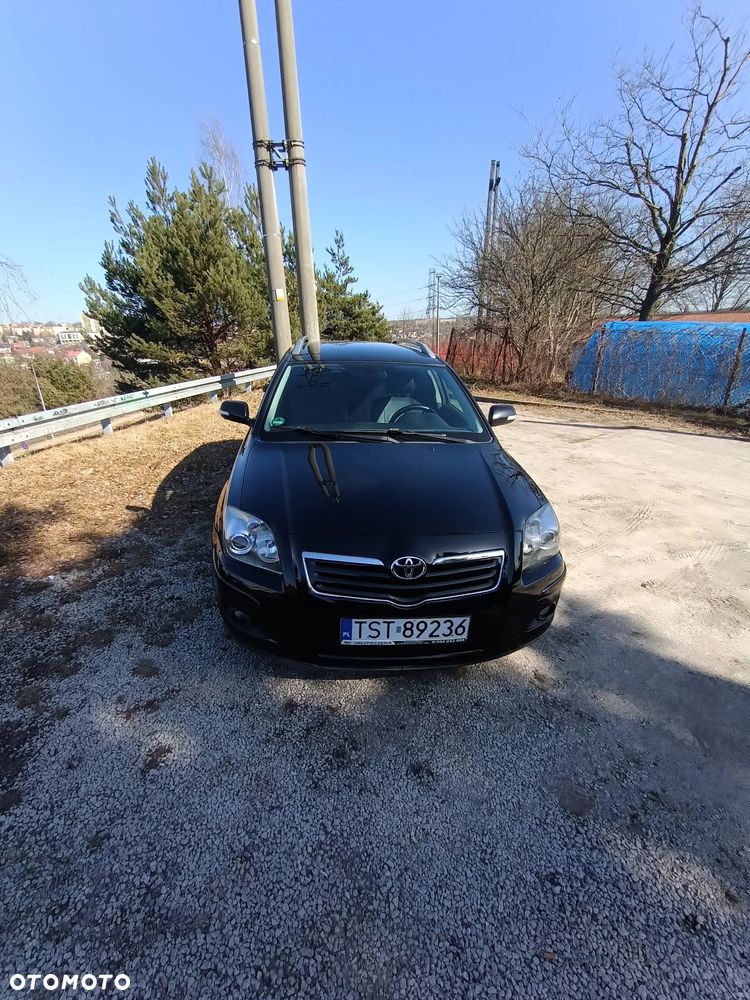 Toyota Avensis 1.8 VVT-i - 2