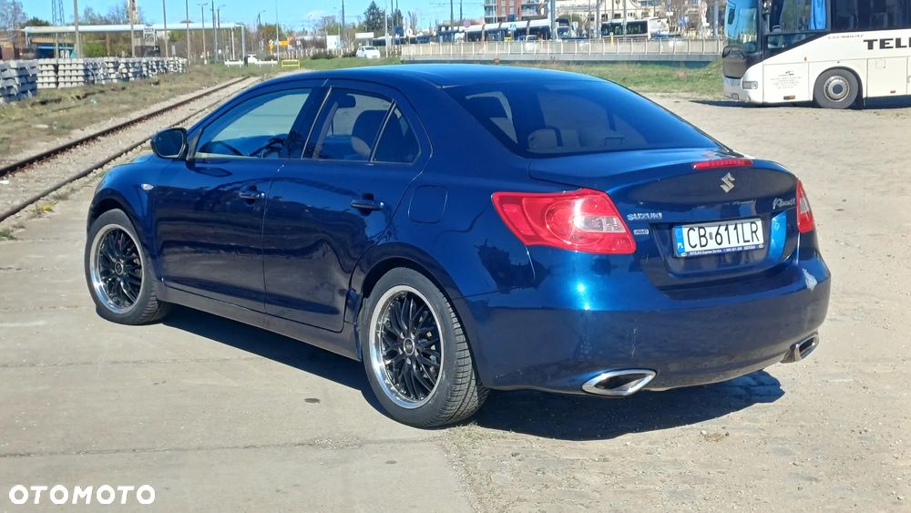Suzuki Kizashi - 35