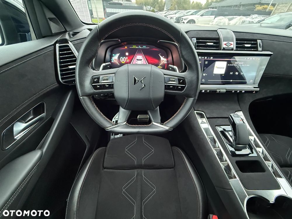 DS Automobiles DS 7 Crossback 1.6 E-Tense Performance Line + - 32