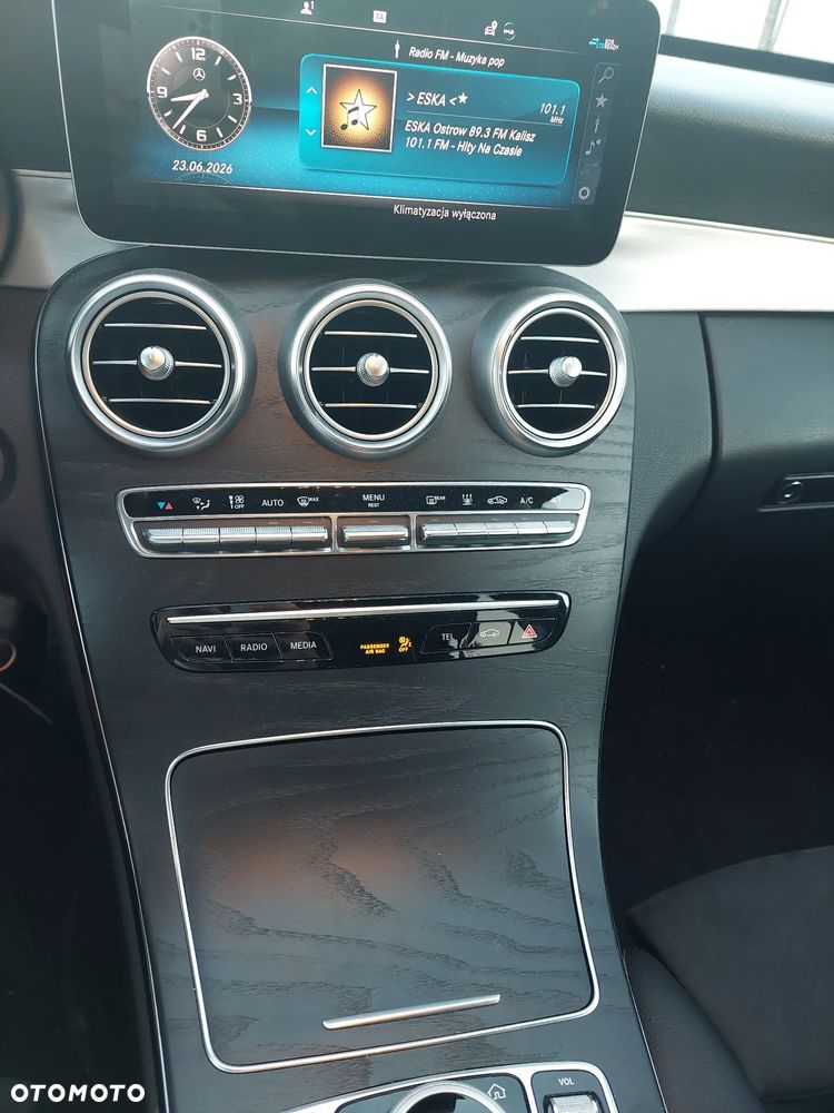 Mercedes-Benz Klasa C 300 e 9G-TRONIC AMG Line - 28