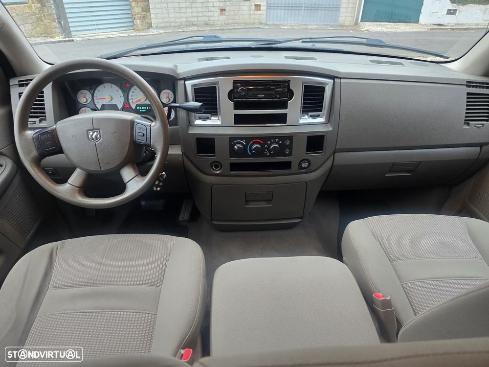 Dodge RAM - 10