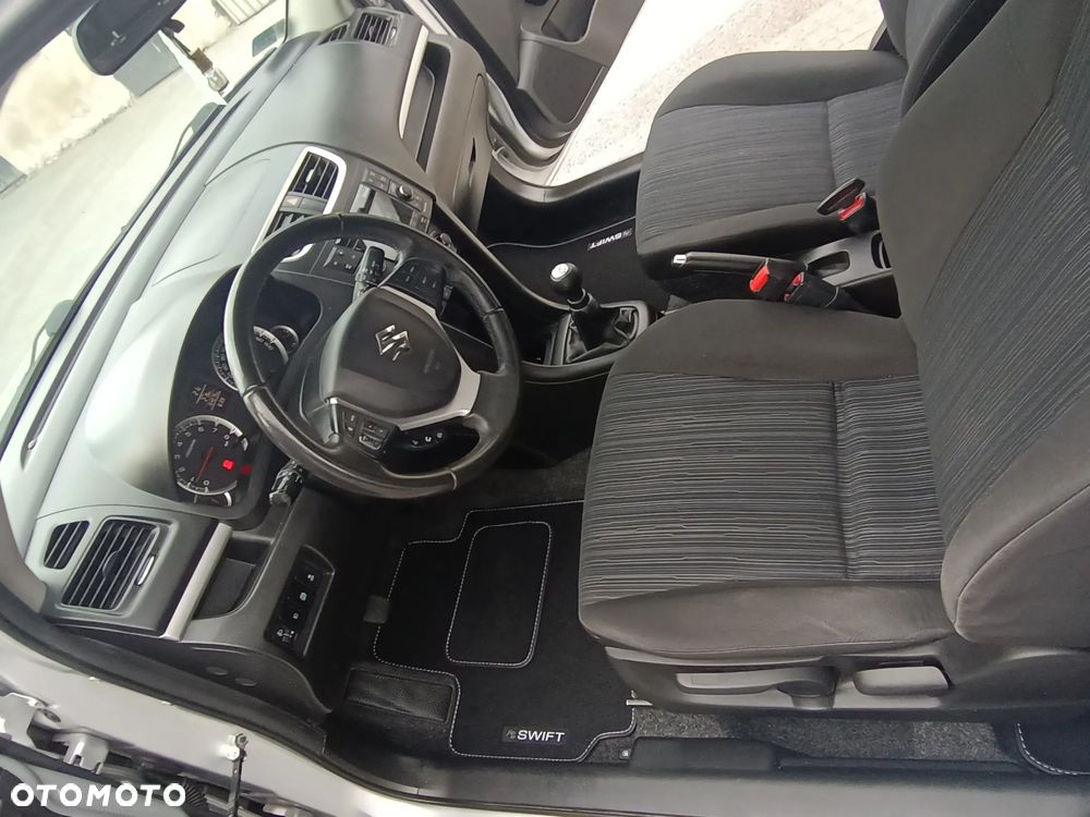 Suzuki Swift 1.2 X-ITE - 12