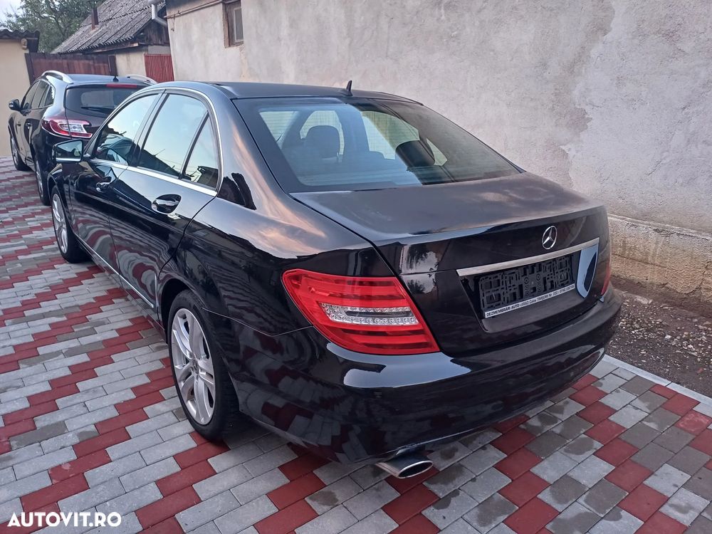 Mercedes-Benz C 180 (BlueEFFICIENCY) Avantgarde - 4