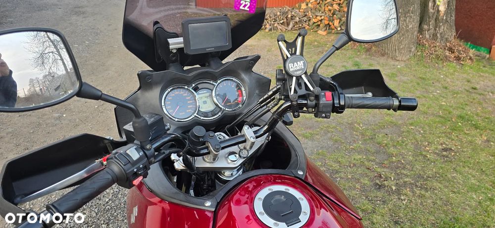 Suzuki V-STROM - 8