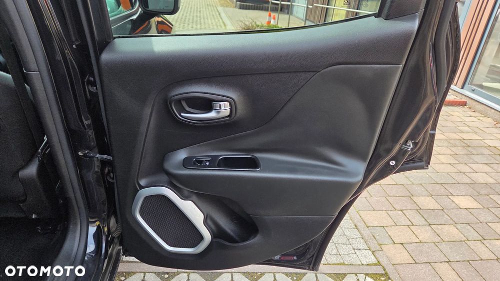 Jeep Renegade 1.4 MultiAir Limited - 31