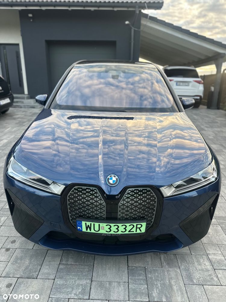 BMW iX xDrive40 76.6kWh Signature - 4