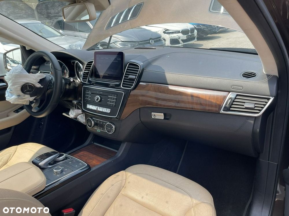 Mercedes-Benz GLS 350 d 4Matic 9G-TRONIC AMG Line - 16