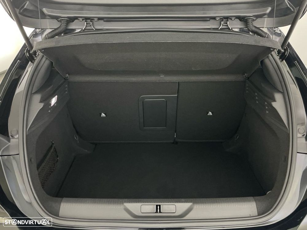 Peugeot 308 — fotografia 13