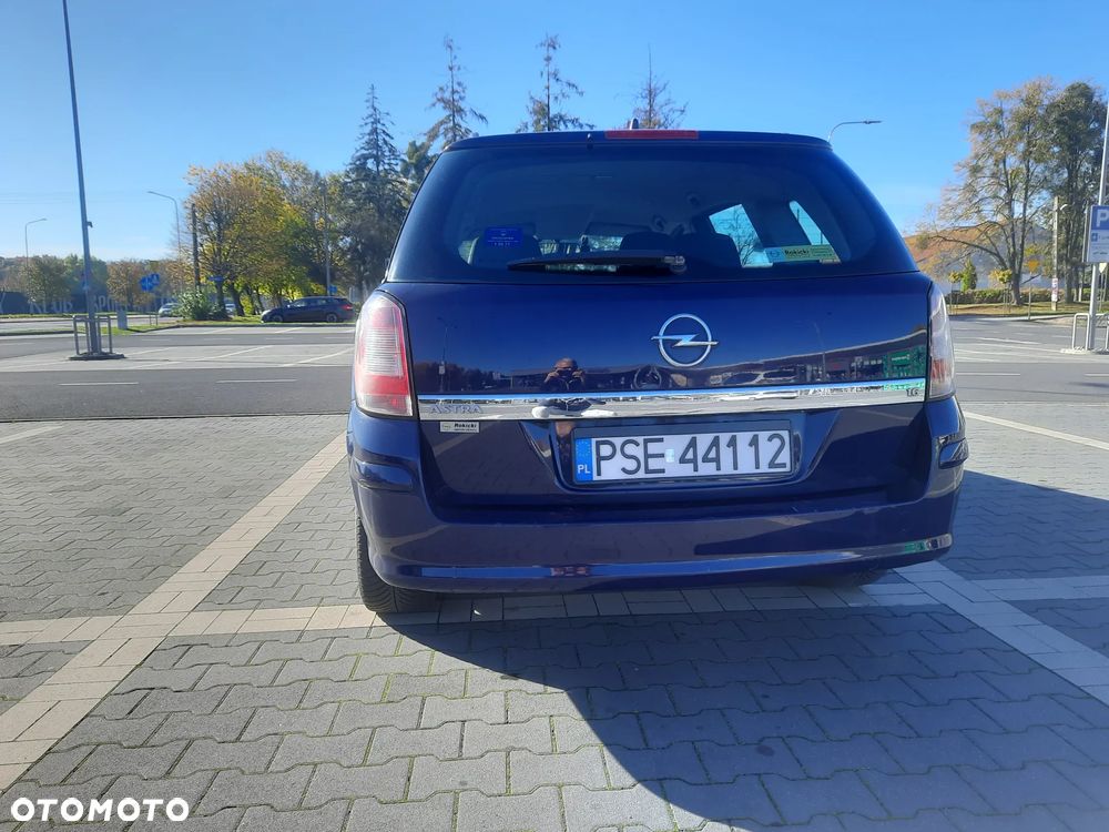 Opel Astra 1.6 Enjoy - 10