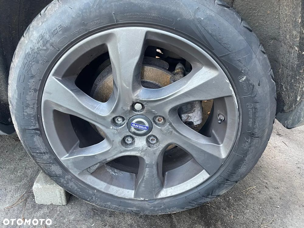 alu felgi 17 volvo v40 v60 s60  225/50/17  5x108 - 4