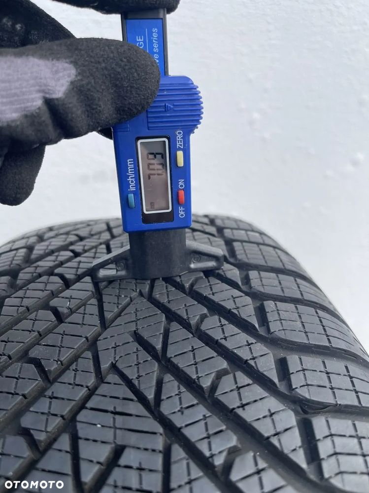 OPONY 205/65/17 205/65R17 100H PIRELLI WINTER CINTURATO 2 - 4