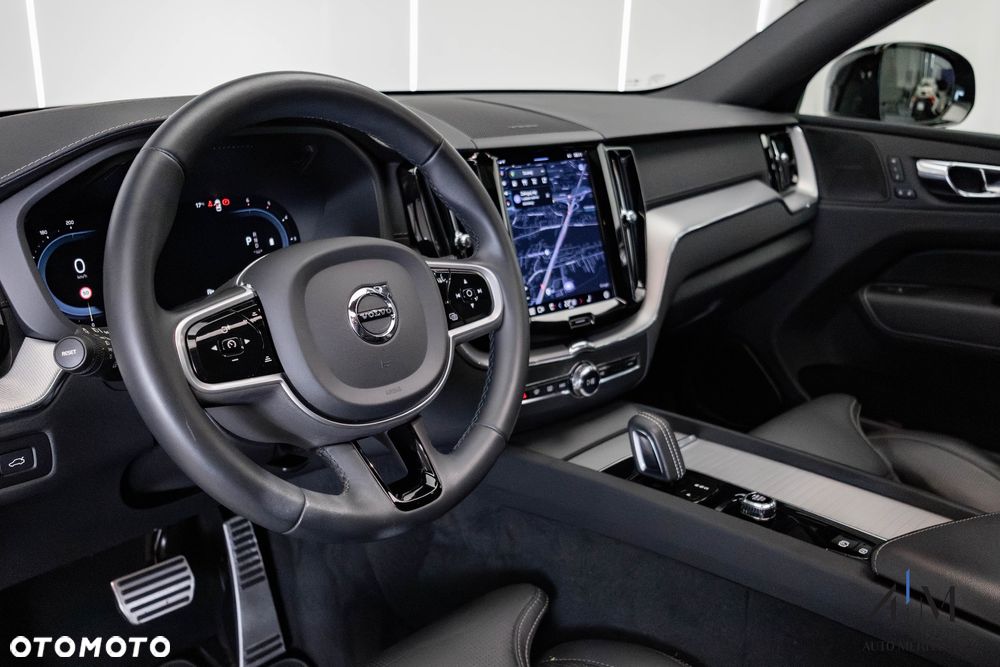 Volvo XC 60 B4 D AWD Plus Dark - 13
