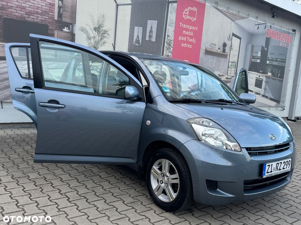 Daihatsu Sirion - 3
